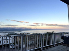 Entire Home with Panoramic Mountain and Sea views